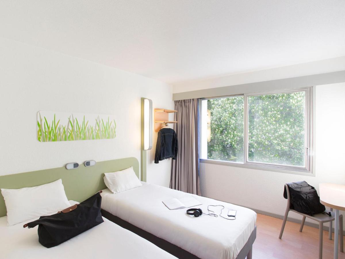 Ibis Budget Pau Lescar Luaran gambar