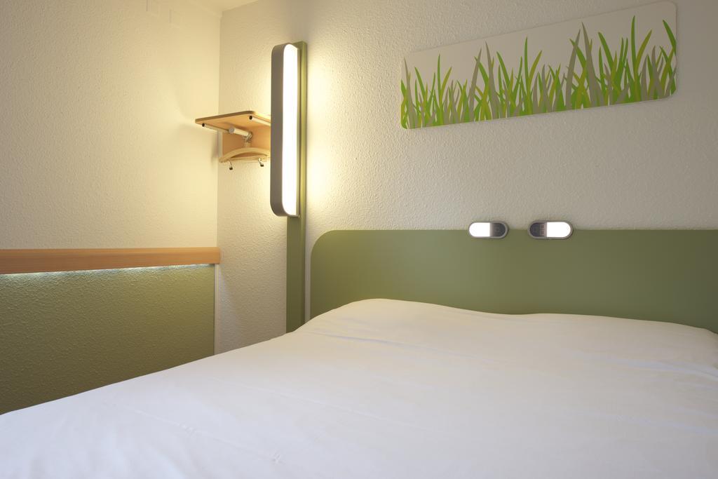 Ibis Budget Pau Lescar Bilik gambar