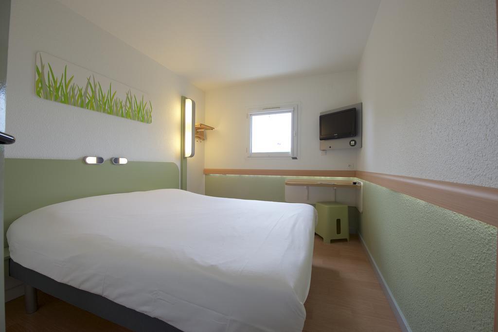 Ibis Budget Pau Lescar Luaran gambar