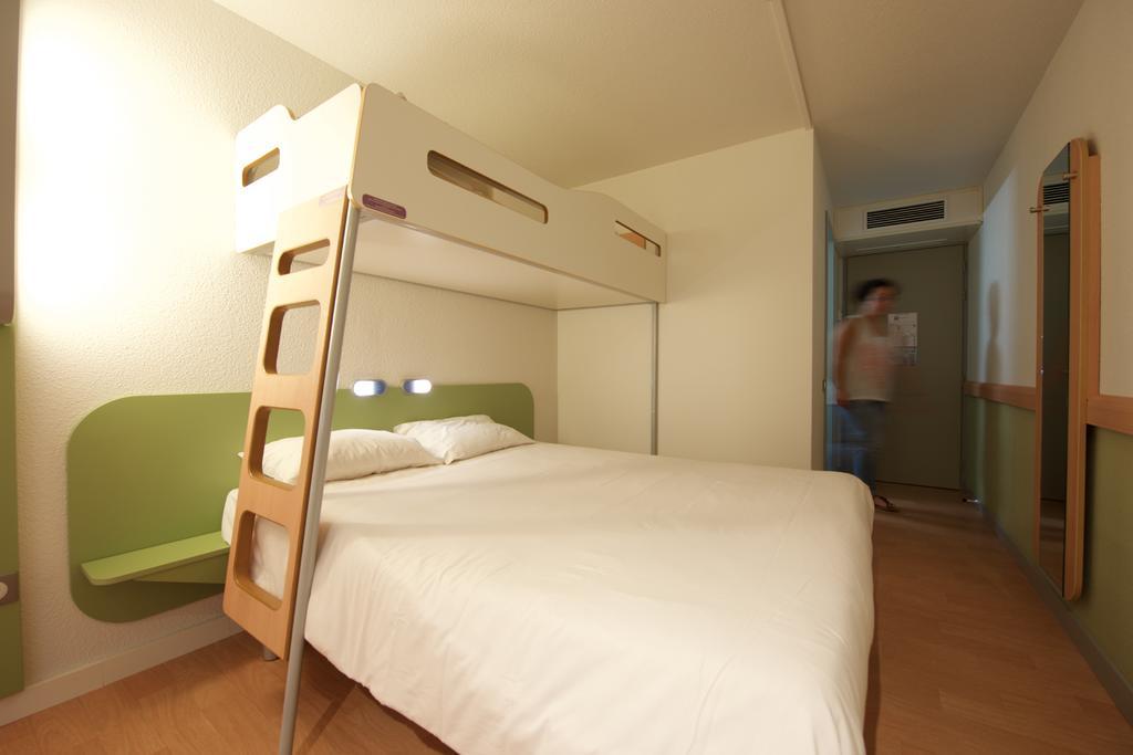 Ibis Budget Pau Lescar Luaran gambar