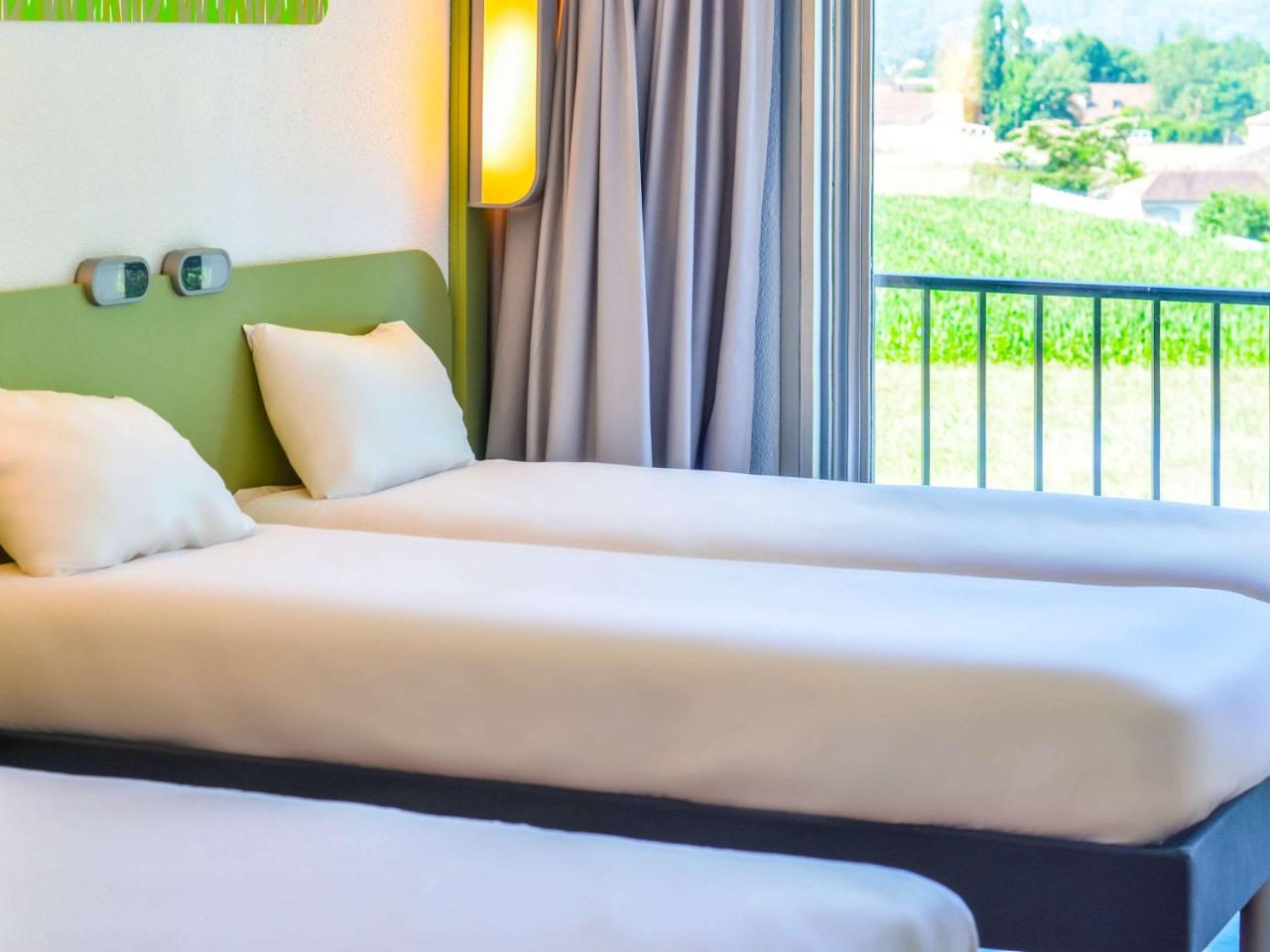 Ibis Budget Pau Lescar Luaran gambar