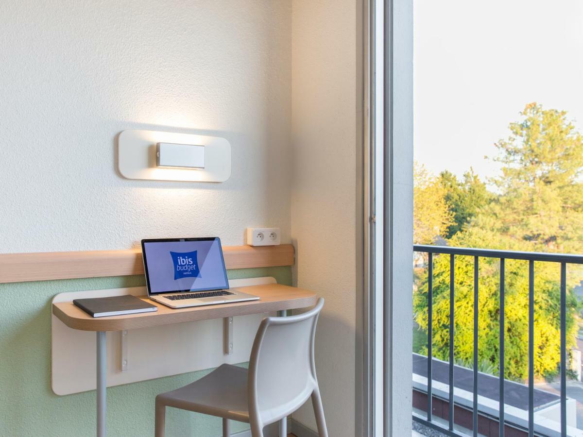 Ibis Budget Pau Lescar Luaran gambar