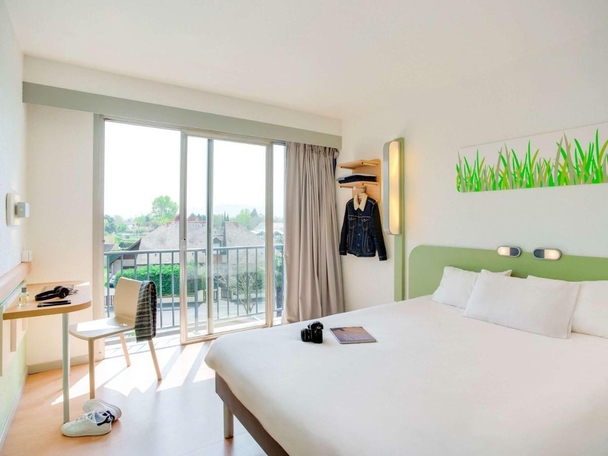 Ibis Budget Pau Lescar Luaran gambar