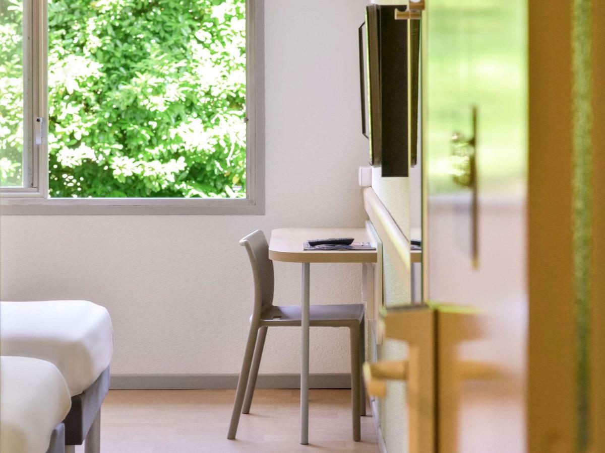 Ibis Budget Pau Lescar Luaran gambar